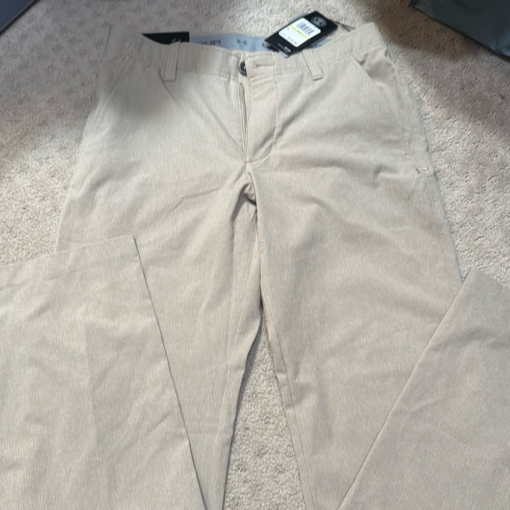 Under Armour pants Stretch Waistband 30x30 Tan Khaki NWT